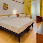 Western 4* Bologna