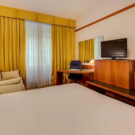 Western 4* Болонья