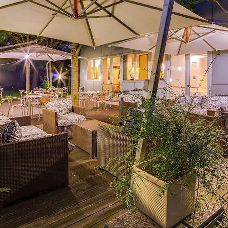 Western Hotel 4*