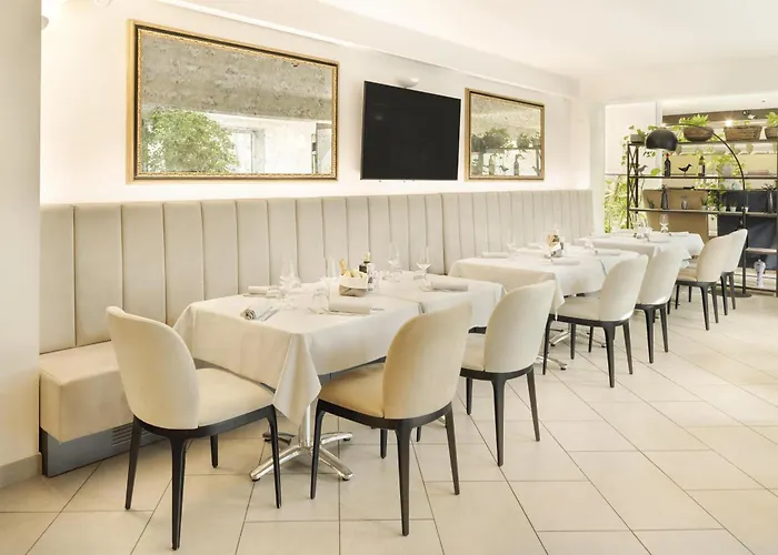 Western Otel Bolonya