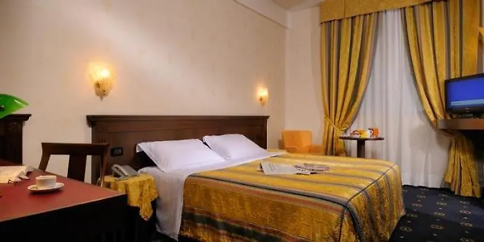 Отель Western 4*