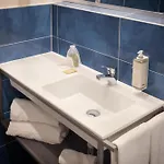 Western Hotel 4*