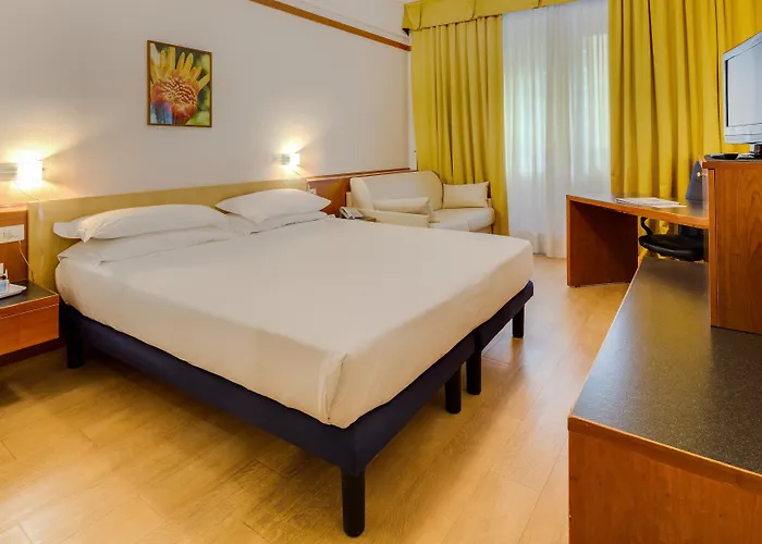 Western 4* Boloňa